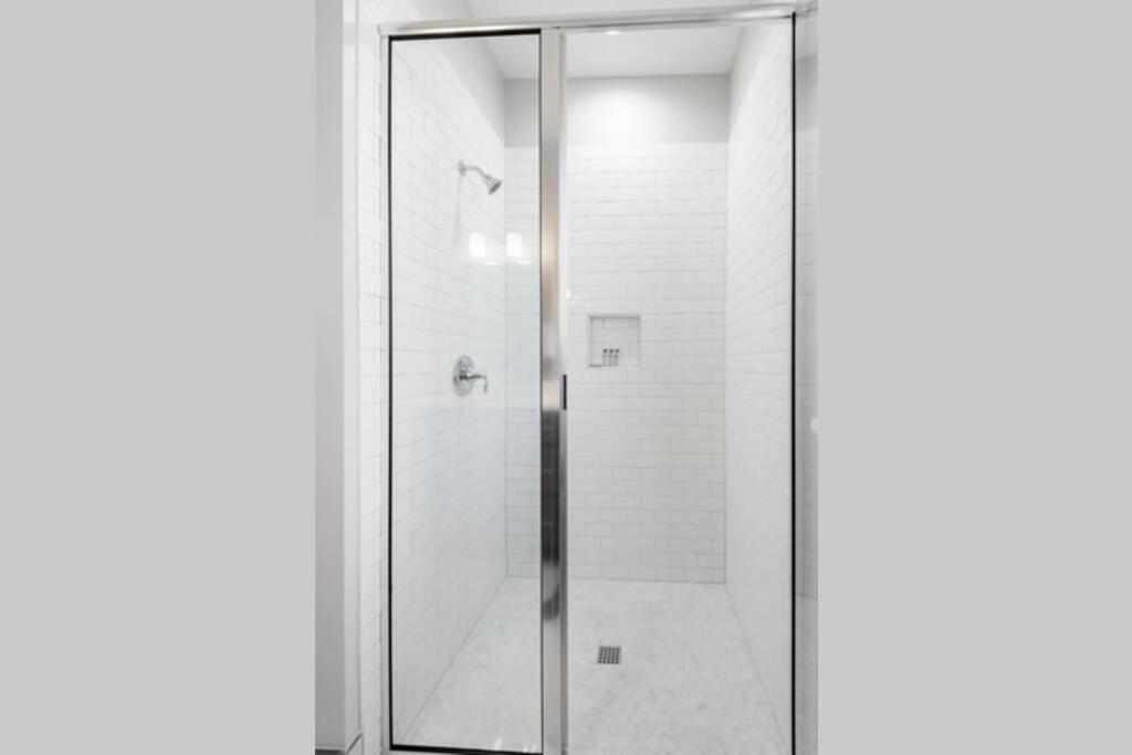 The Cooper Suite At 122 Spring Charleston Exteriör bild